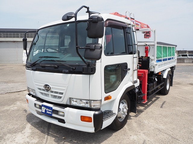 日産 コンドル